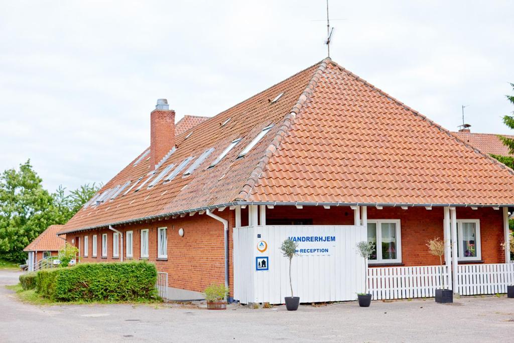 Mon Hostel & Vandrehjem Борре Экстерьер фото
